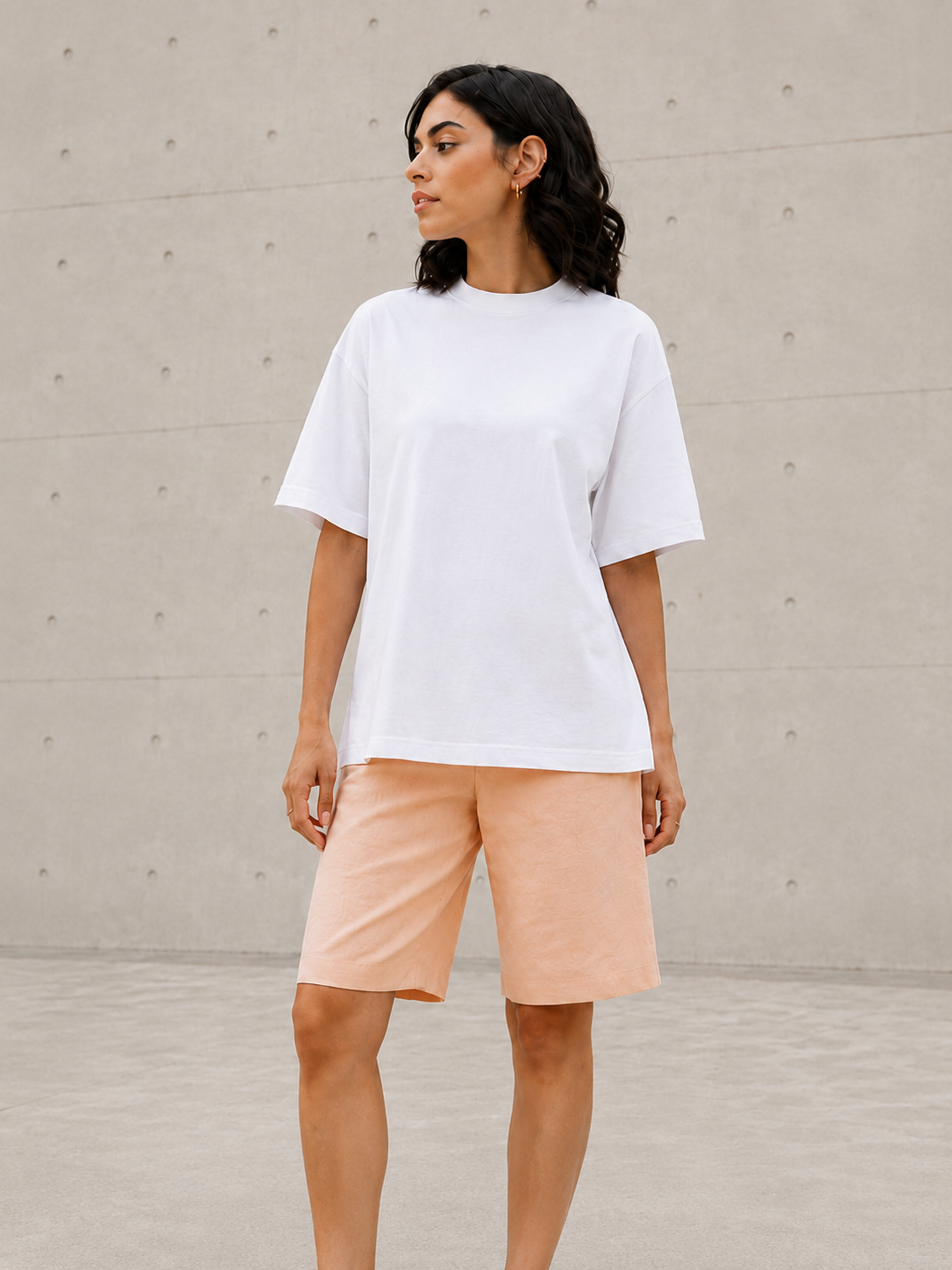 
                  
                    BAESIC OVERSIZED T-SHIRT
                  
                