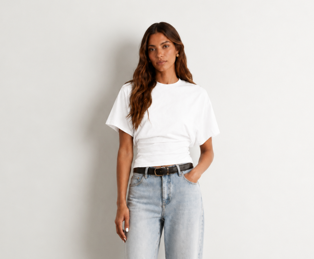 
                  
                    BAESIC CROPPED T-SHIRT
                  
                
